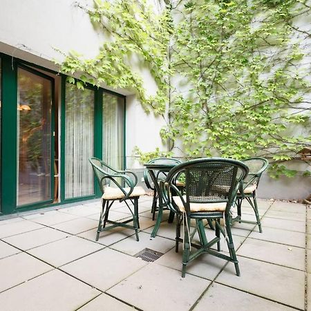 Relaxing Terrace Apartment In Lively Area Vienna Exterior photo